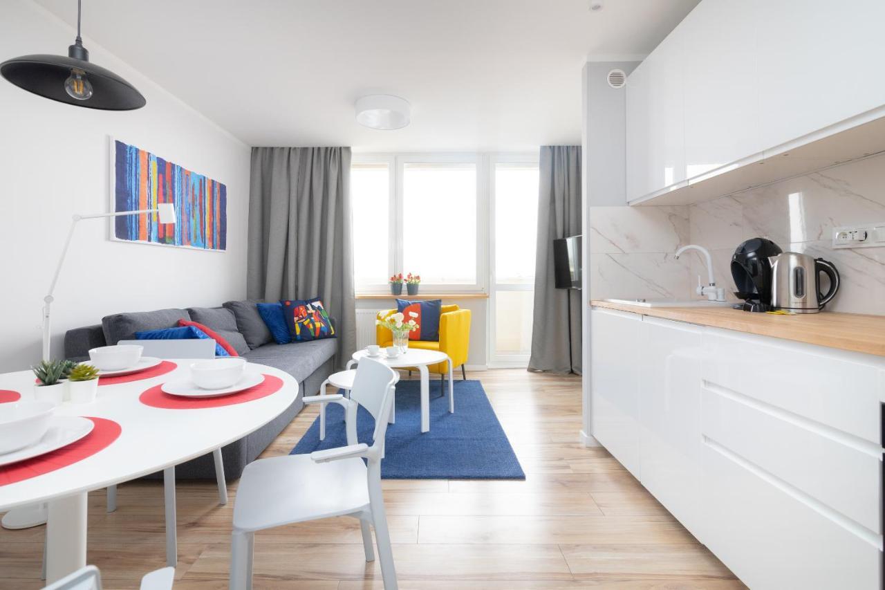 Beautiful 2 Rooms Flat With Balcony Varsavia Esterno foto